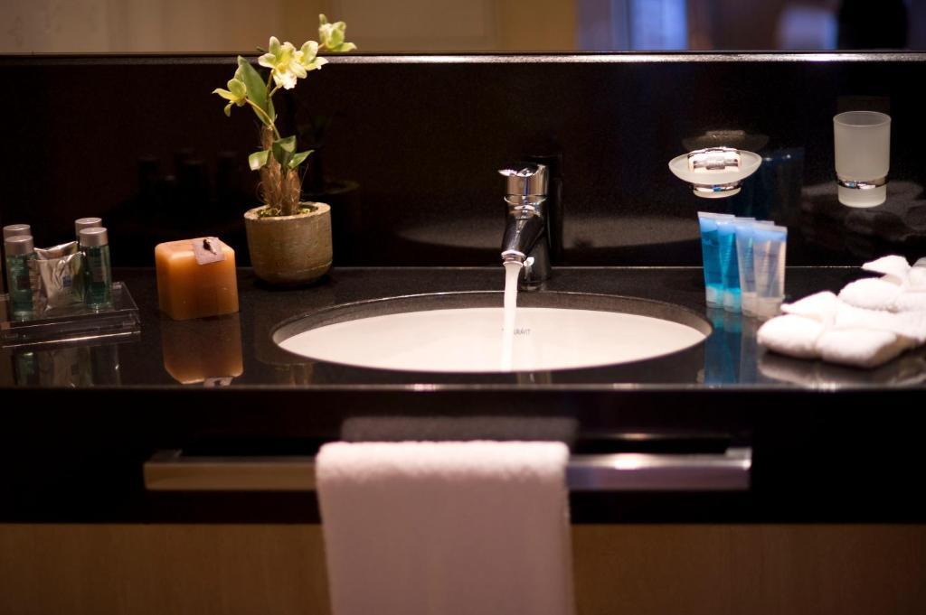 Parktower Suites Beirute Quarto foto